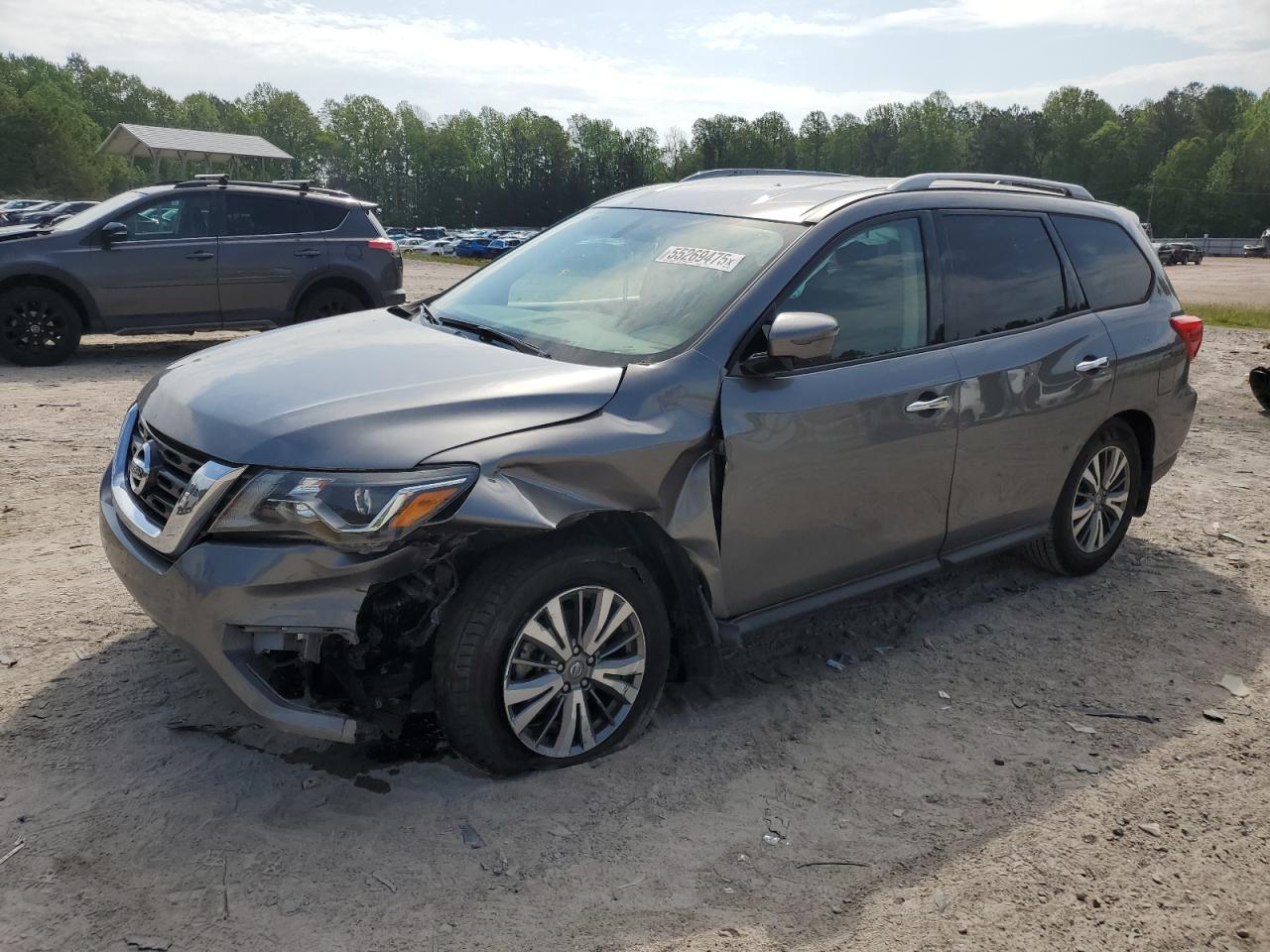 2019 Nissan Pathfinder S