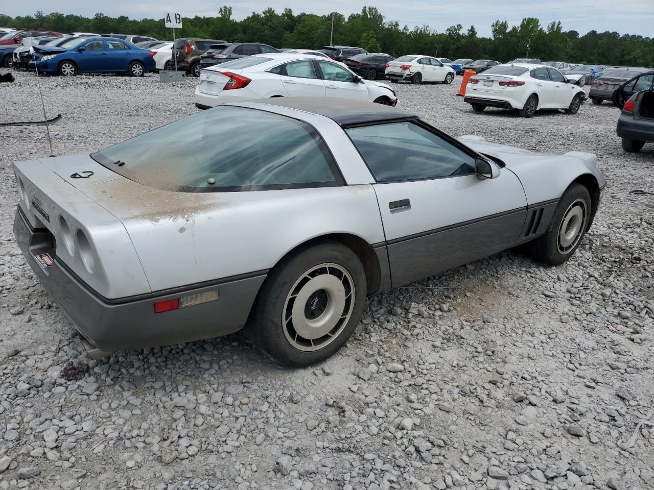1985 Chevrolet Corvette - Фото 3