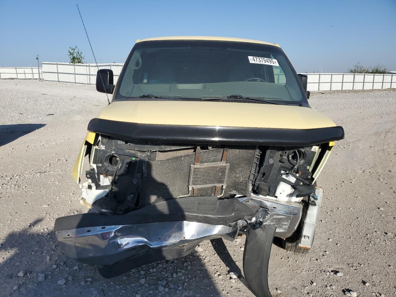 2010 Chevrolet Express G2500 - Image 5