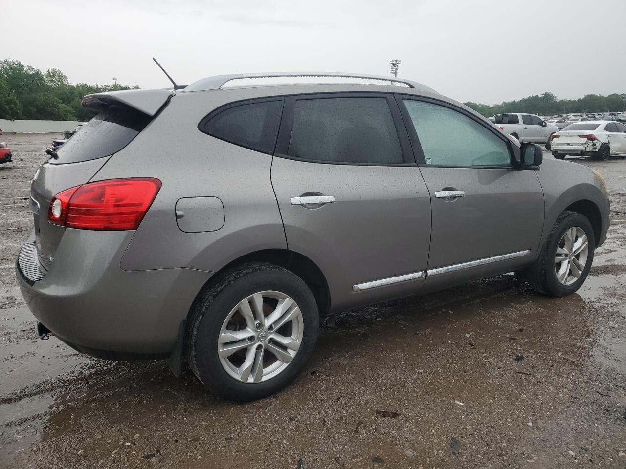 2015 Nissan Rogue Select S - Фото 3