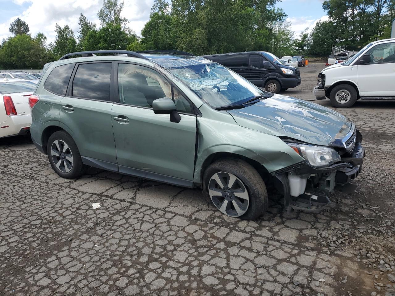 2018 Subaru Forester 2.5I Premium - Image 4