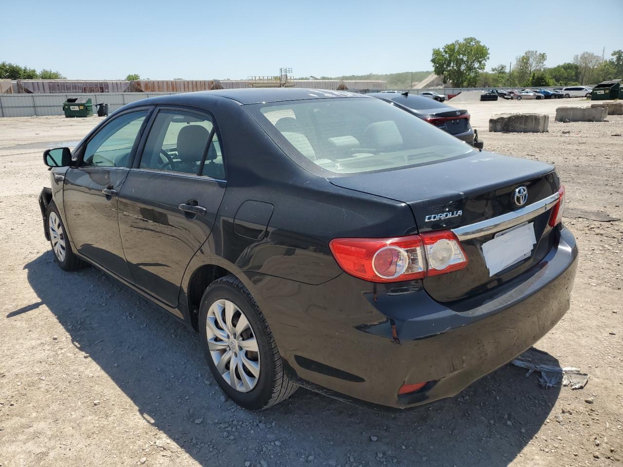 2013 Toyota Corolla Base - Фото 2