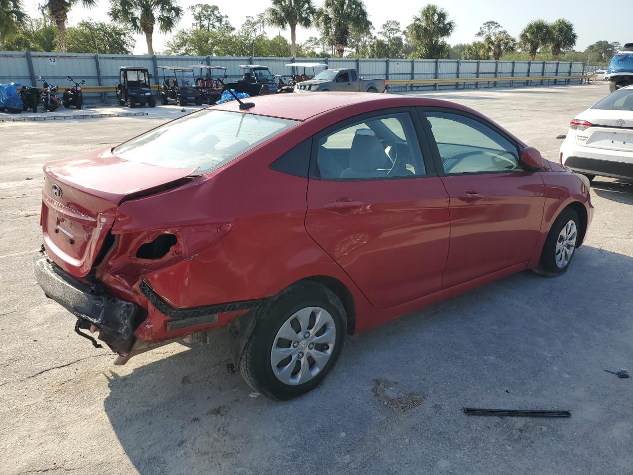 2017 Hyundai Accent Se - Фото 3