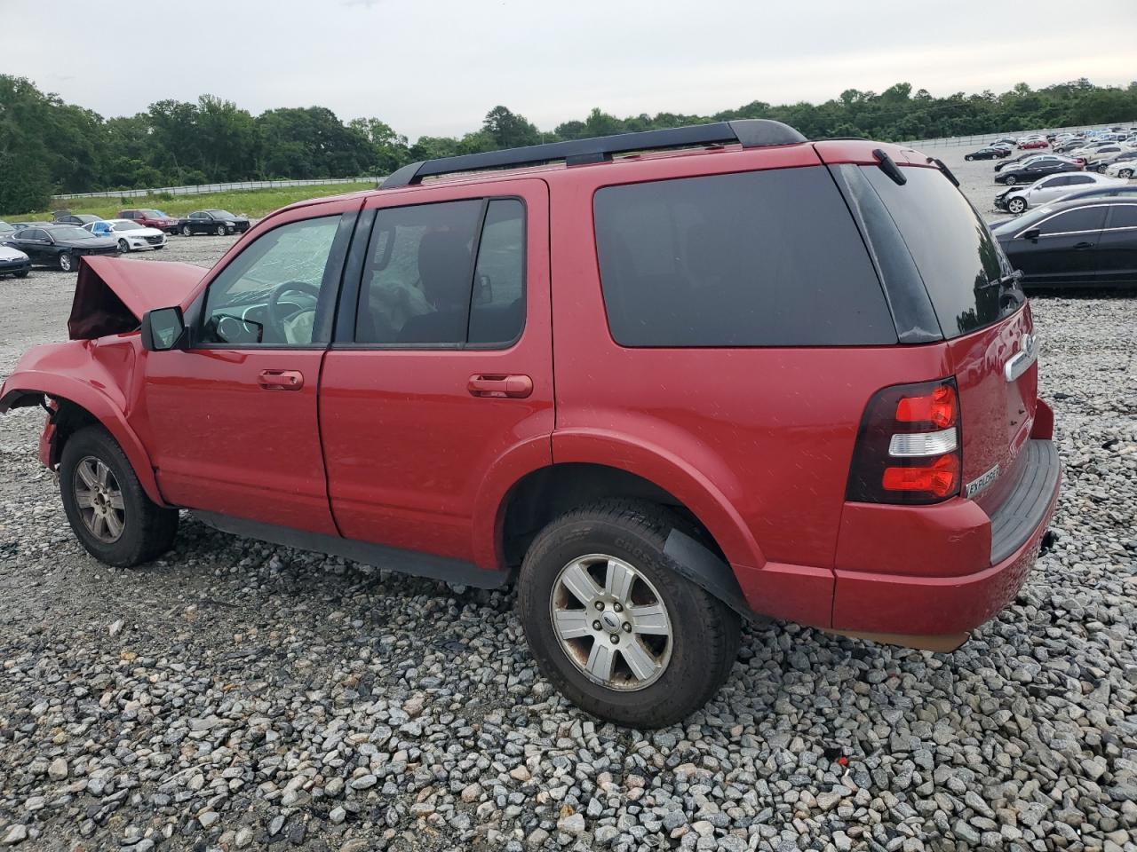 2010 Ford Explorer Xlt - Image 2