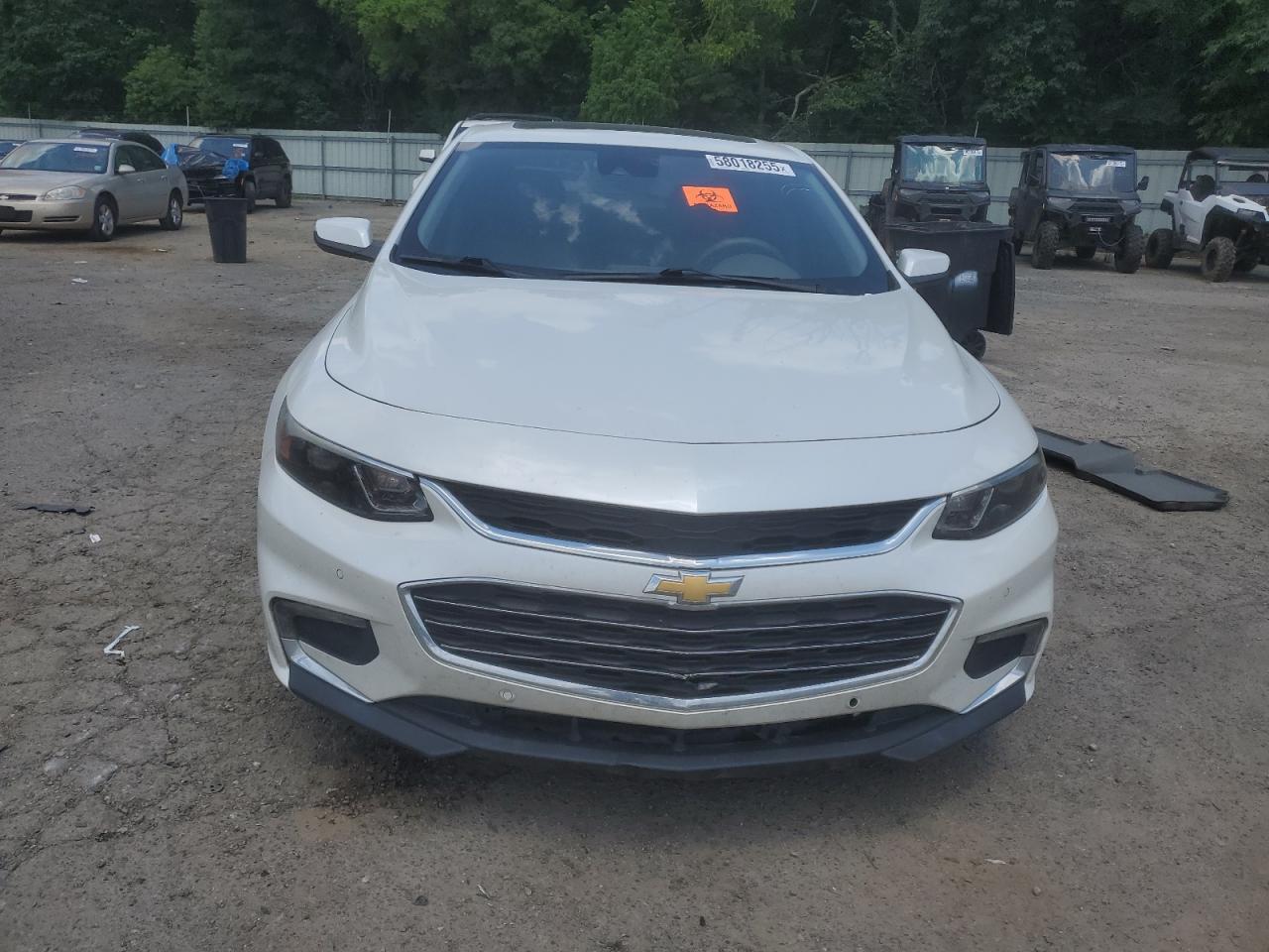 2017 Chevrolet Malibu Premier - Image 5