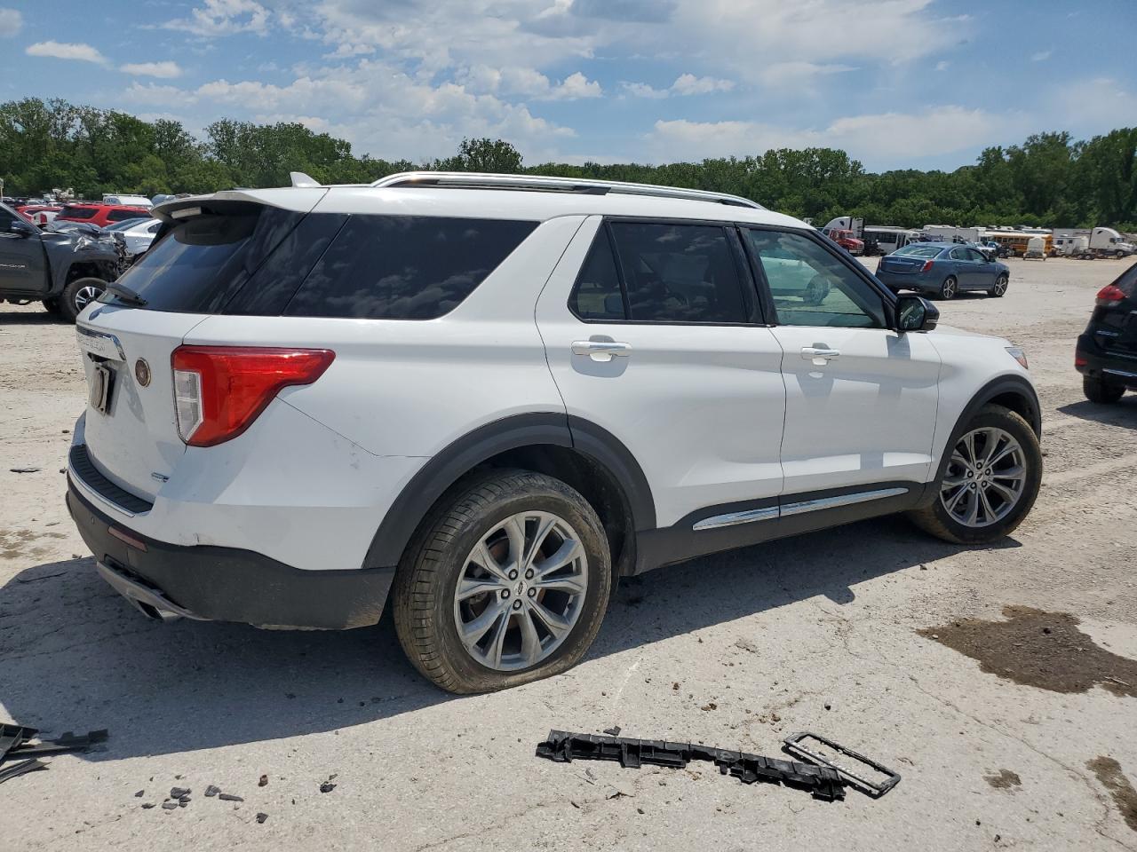2020 Ford Explorer Limited - Image 3
