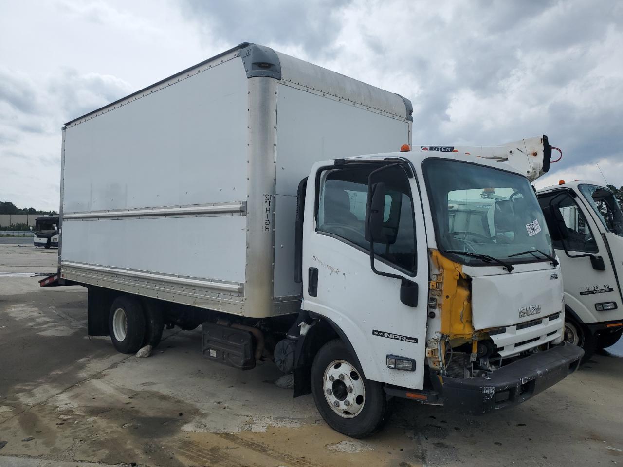 2013 Isuzu Npr Hd - Image 4