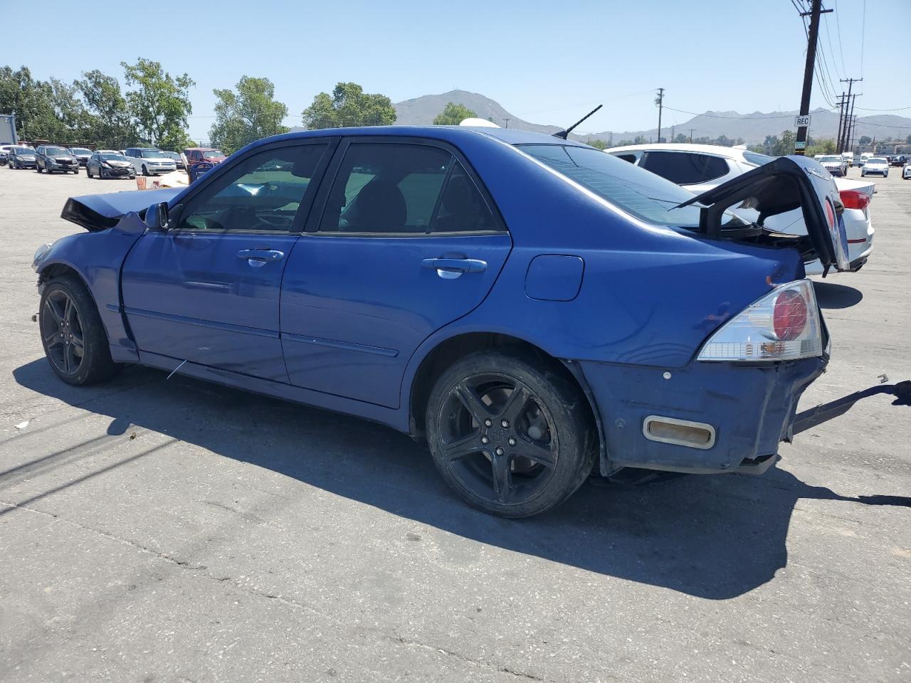 2002 Lexus Is 300 - Image 2