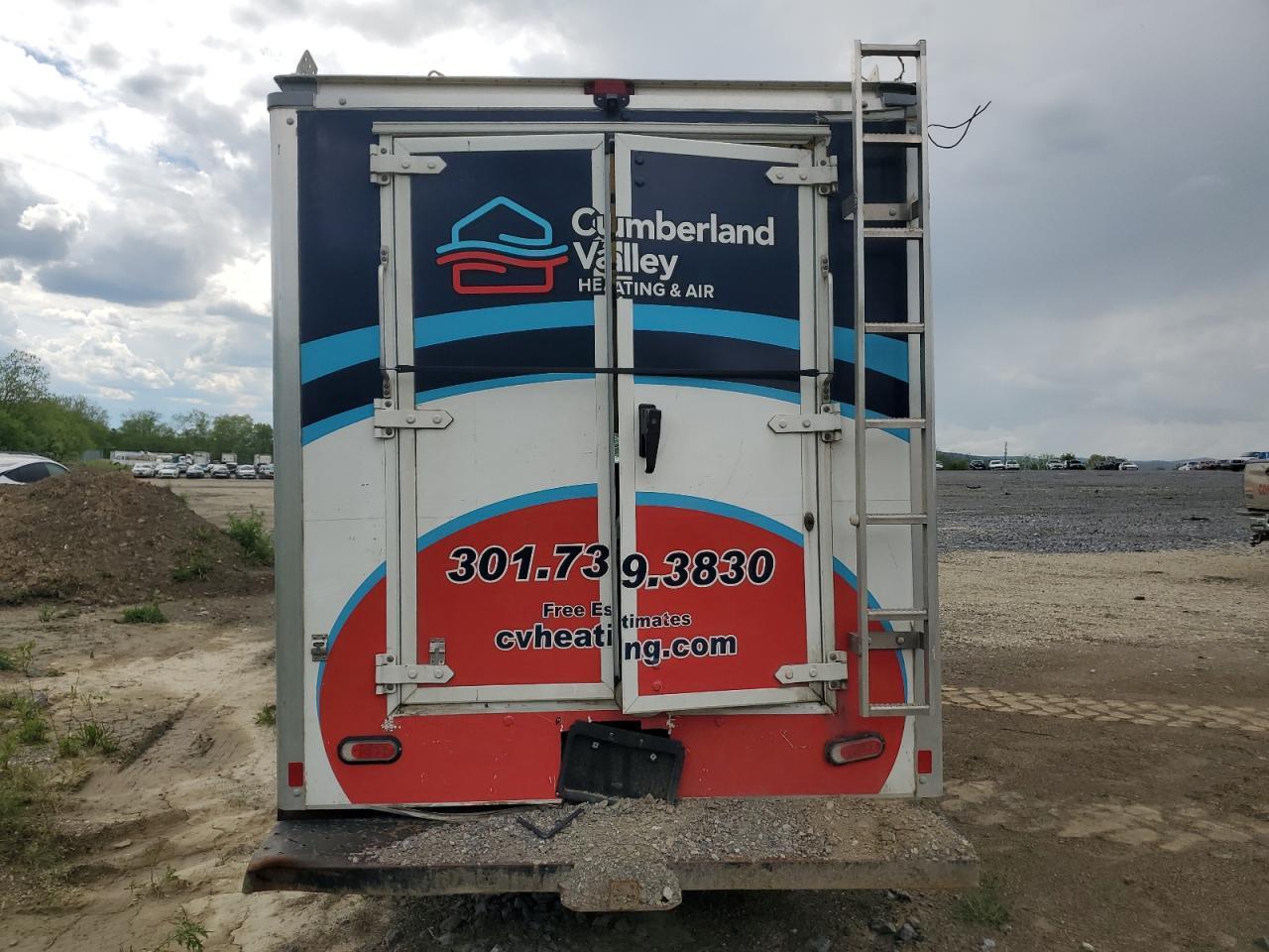 2018 Chevrolet Express G3500 - Image 6