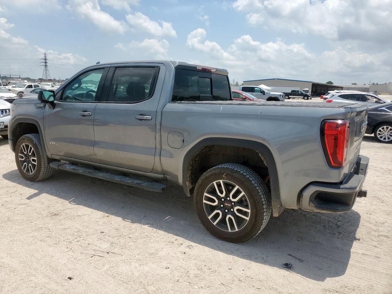 2019 GMC Sierra K1500 At4 - Фото 2