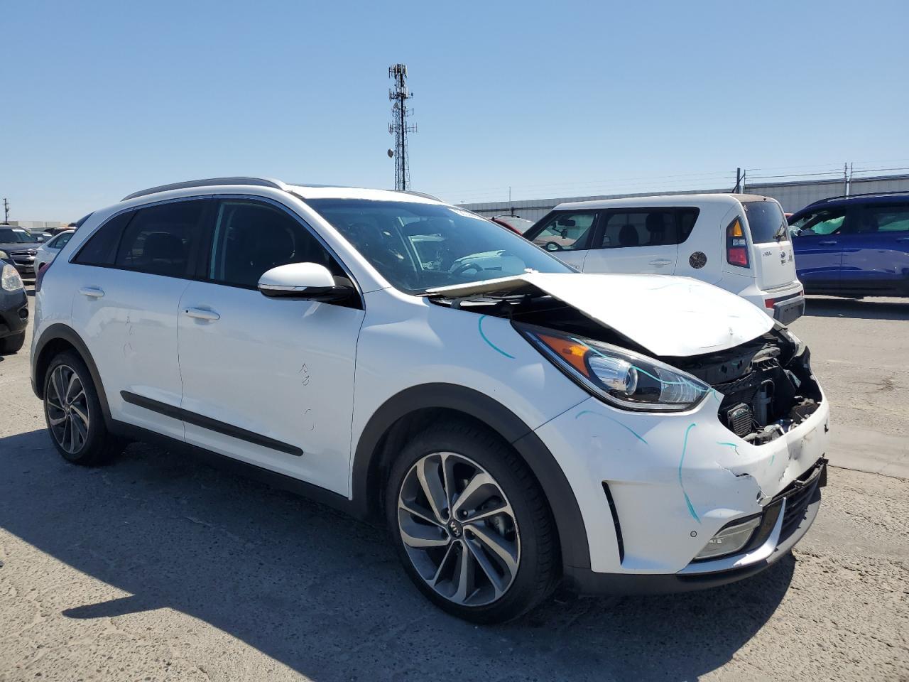 2017 Kia Niro Ex Touring - Image 4