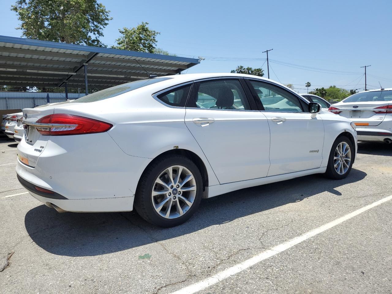 2017 Ford Fusion Se Hybrid - Image 3