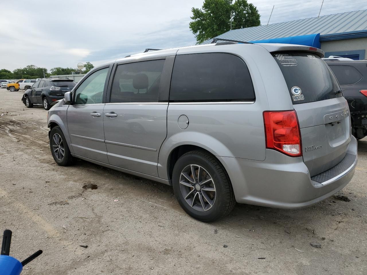 2017 Dodge Grand Caravan Sxt - Фото 2
