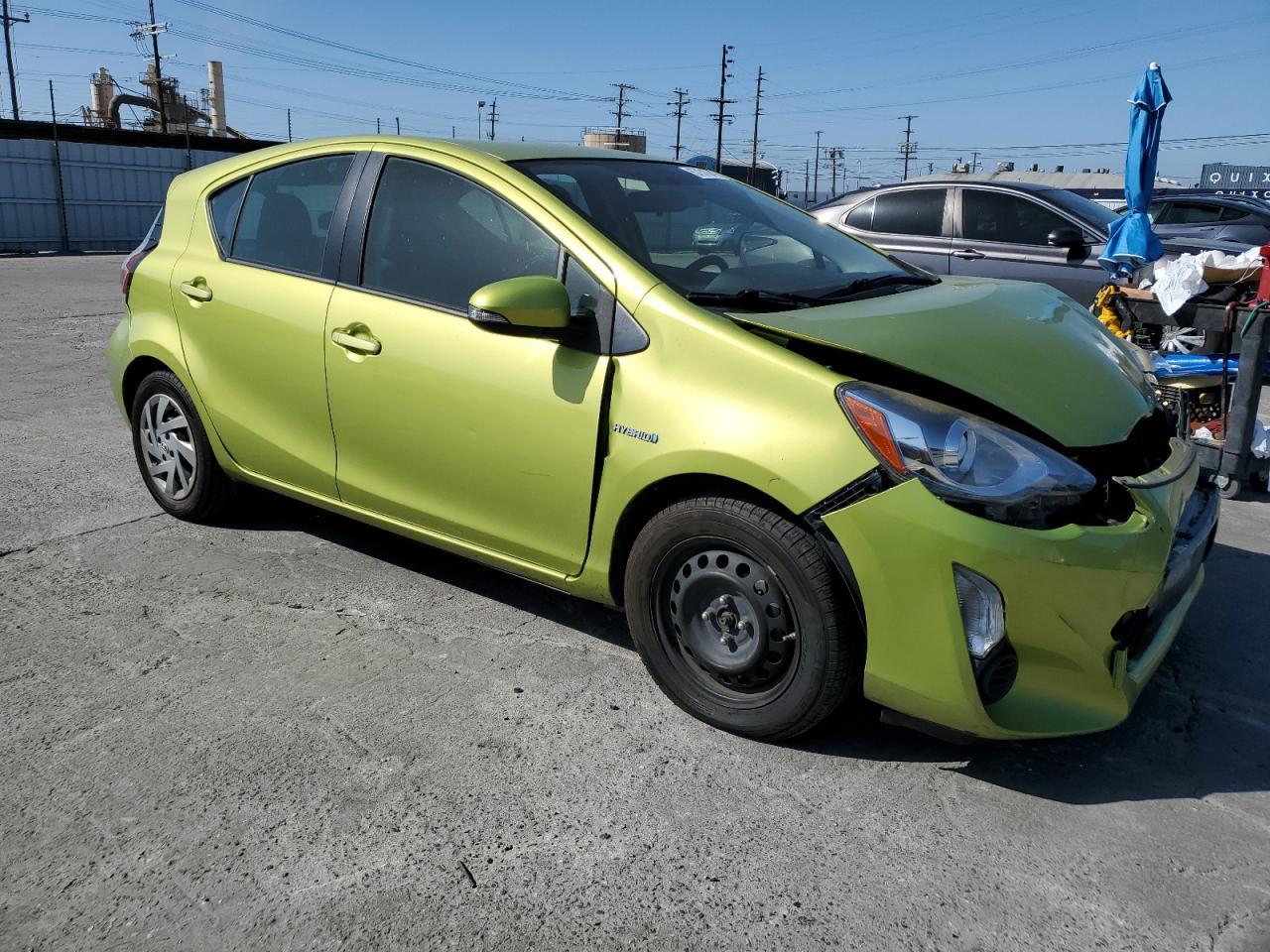 2015 Toyota Prius C - Image 4