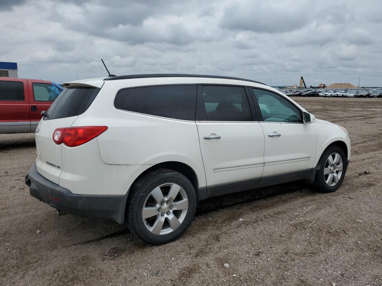 2012 Chevrolet Traverse Ltz - Image 3