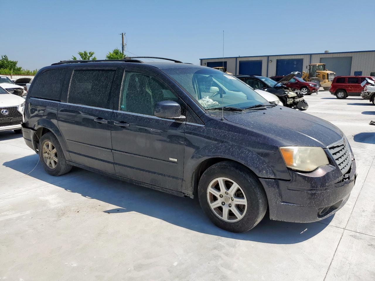2008 Chrysler Town & Country Touring - Image 4