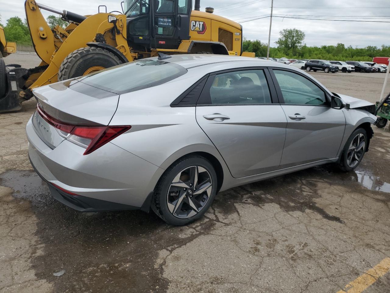 2023 Hyundai Elantra Sel - Фото 3