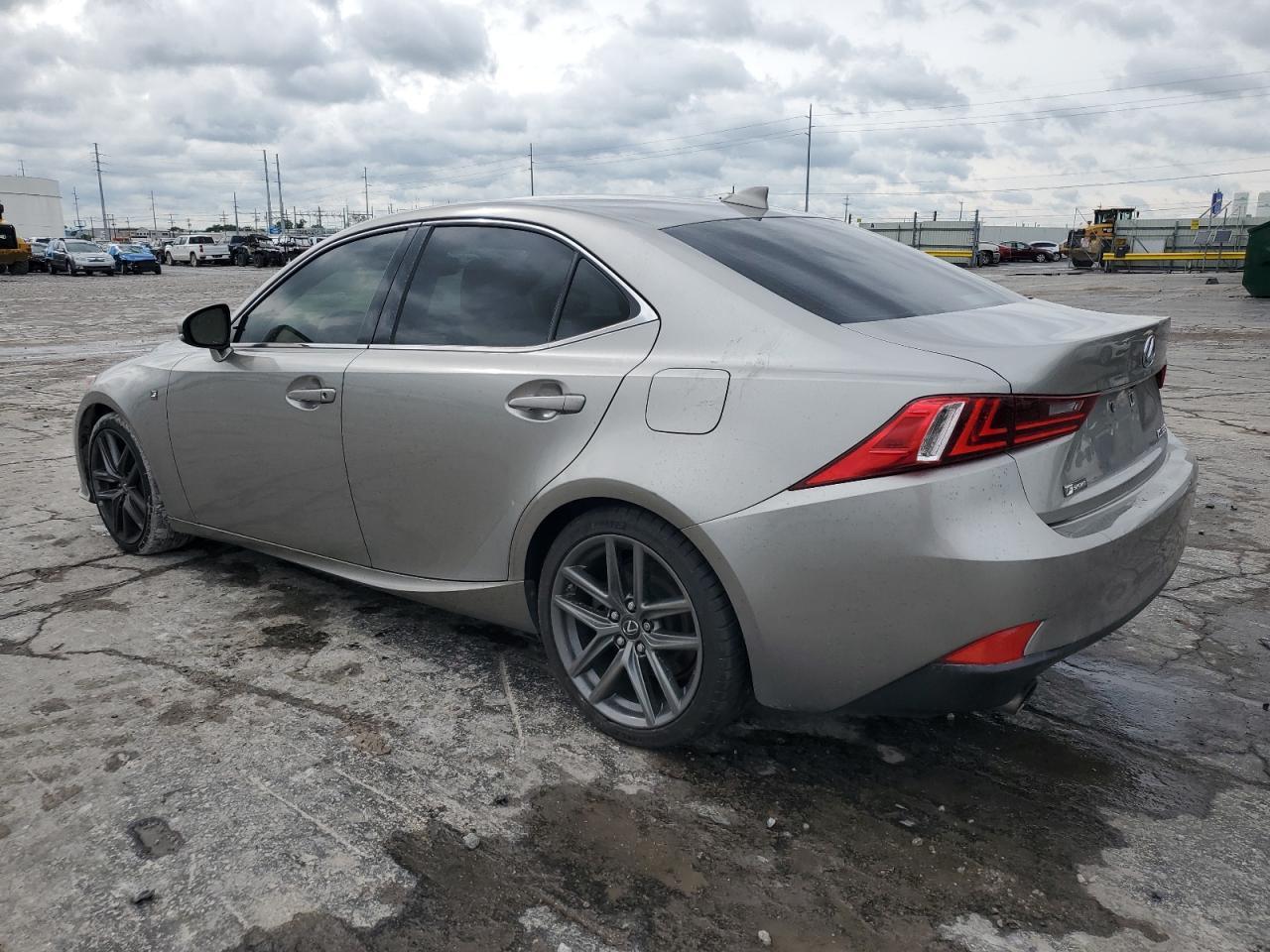 2015 Lexus Is 350 - Image 2