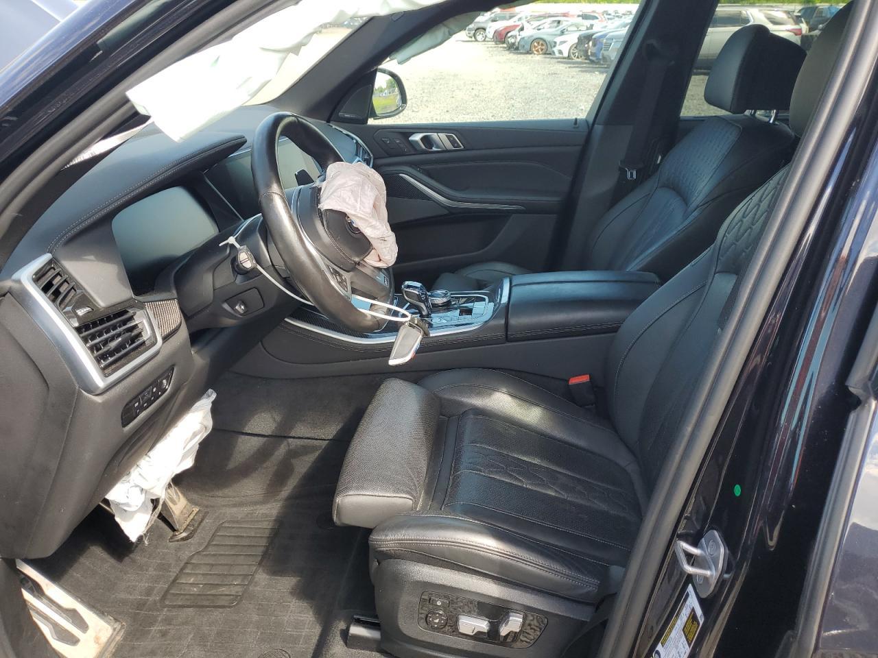 2022 BMW X5 M50I - Фото 7