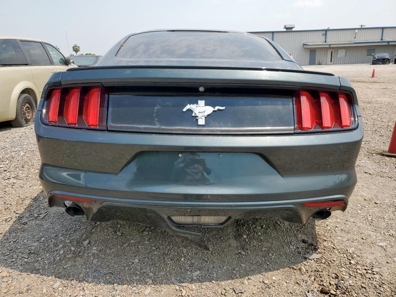2015 Ford Mustang - Image 6