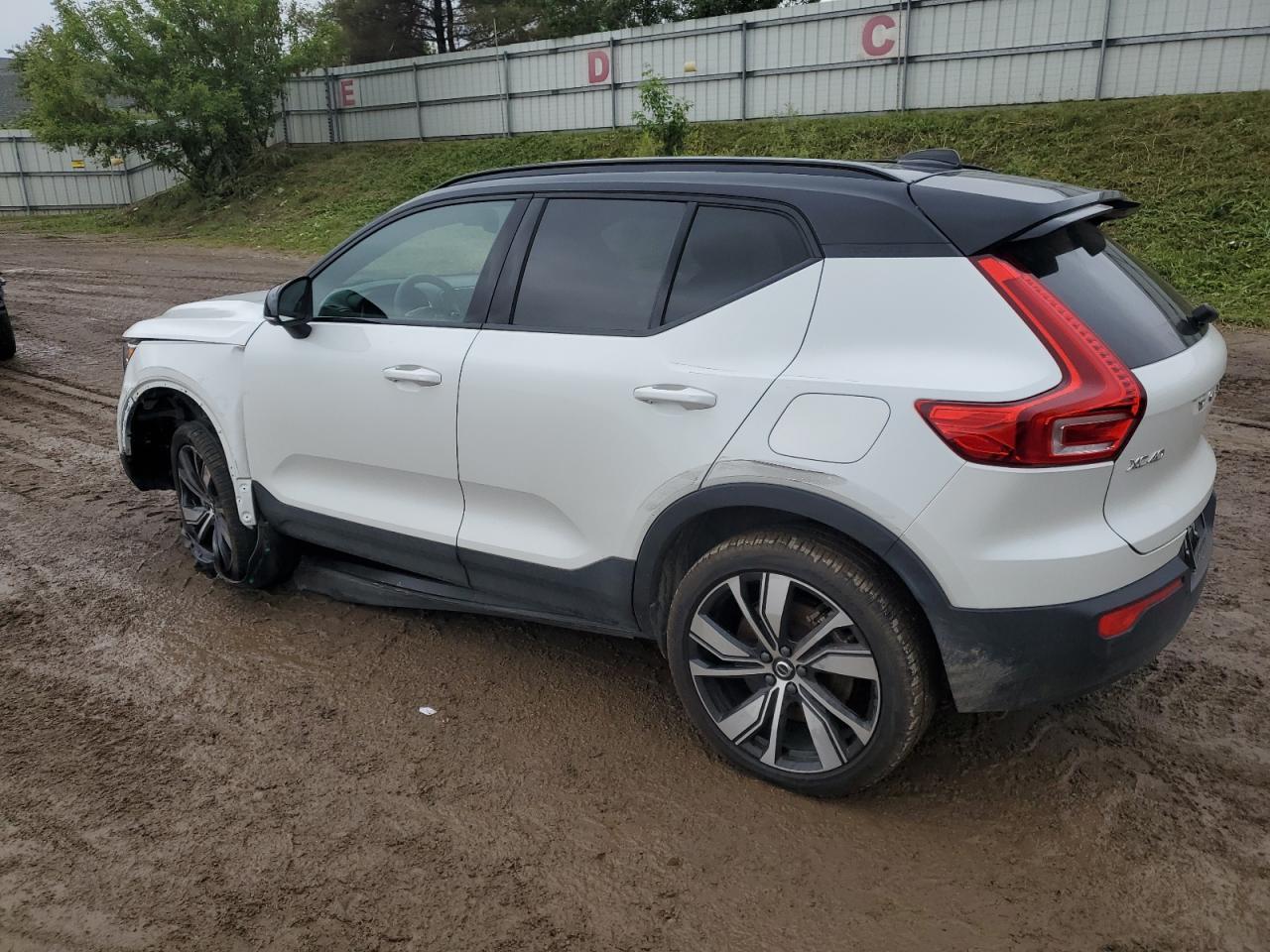 2021 Volvo Xc40 Recharge - Фото 2