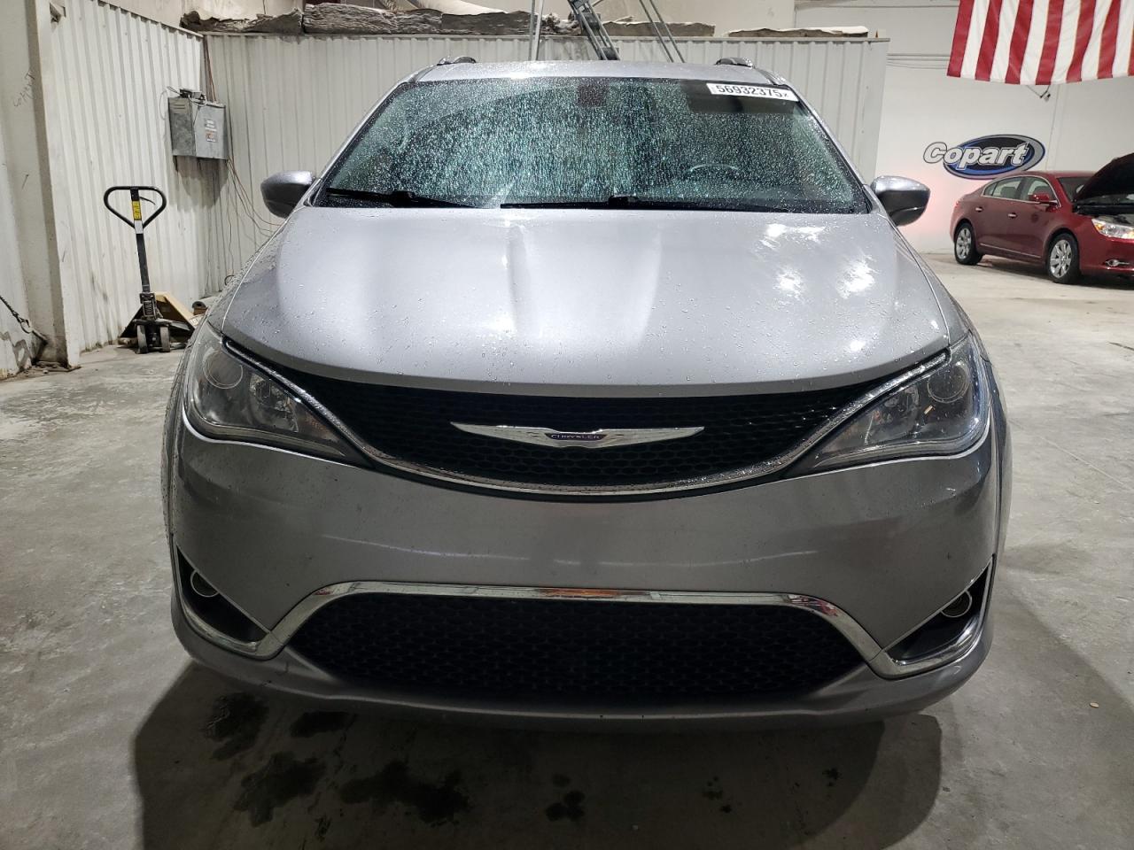 2018 Chrysler Pacifica Touring L - Image 5