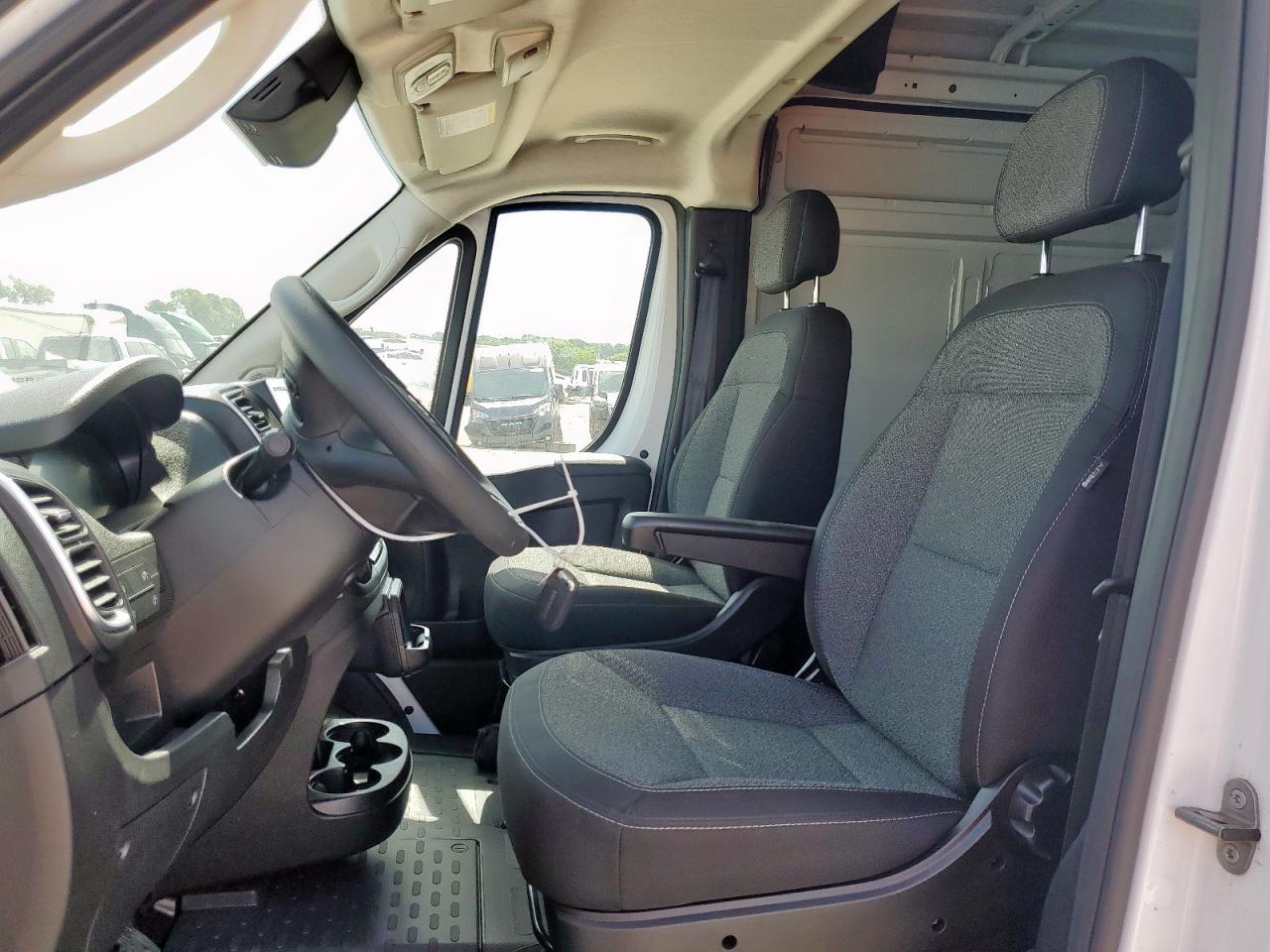 2024 Ram Promaster 2500 2500 High - Image 7