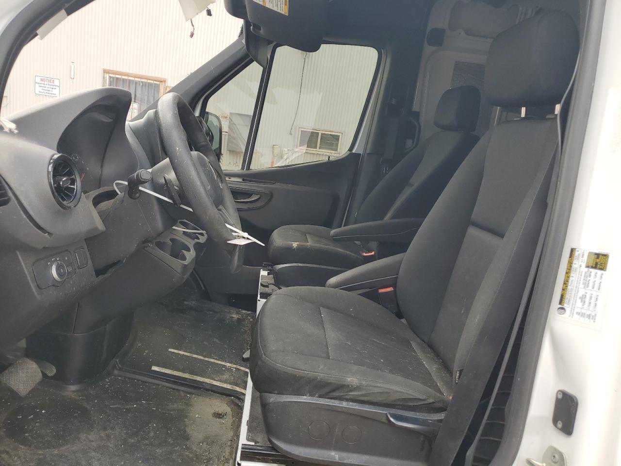 2022 Mercedes-Benz Sprinter 2500 - Фото 7