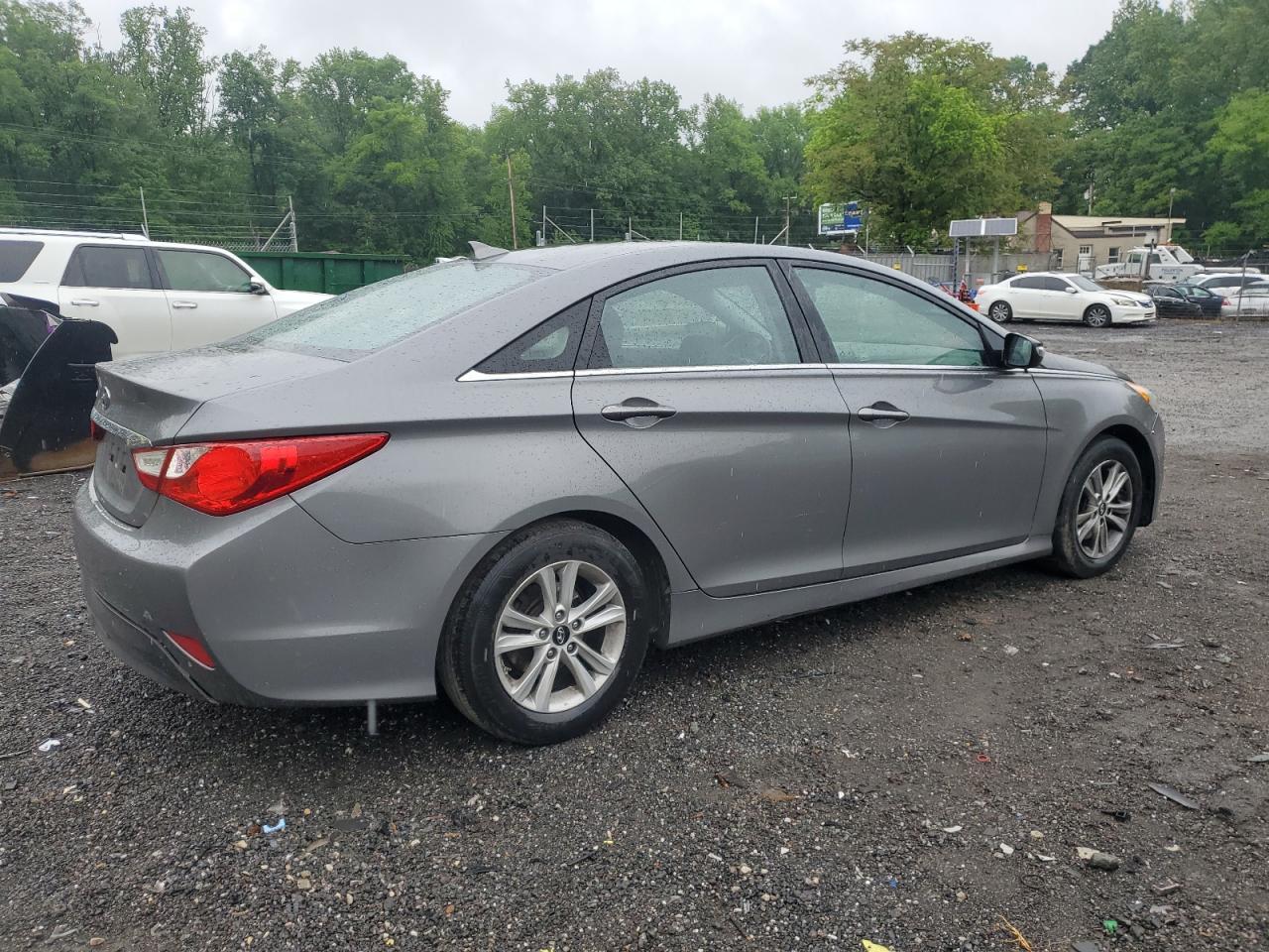 2014 Hyundai Sonata Gls - Image 3