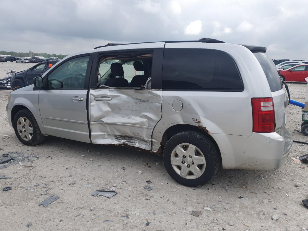 2009 Dodge Grand Caravan Se - Image 2