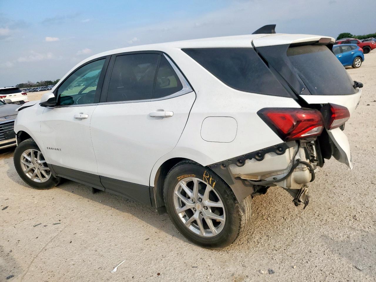 2022 Chevrolet Equinox Lt - Фото 2