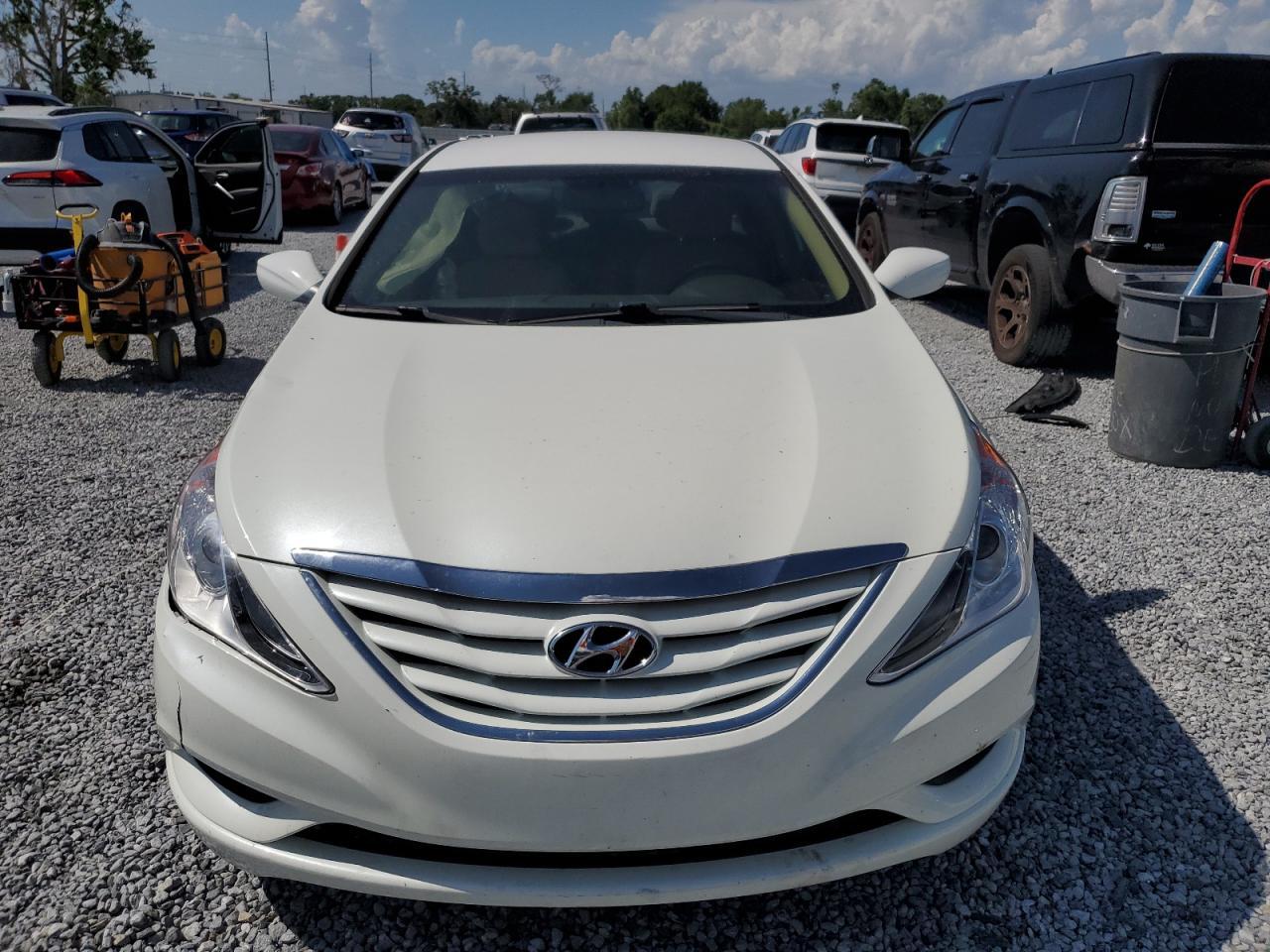 2011 Hyundai Sonata Gls - Image 5