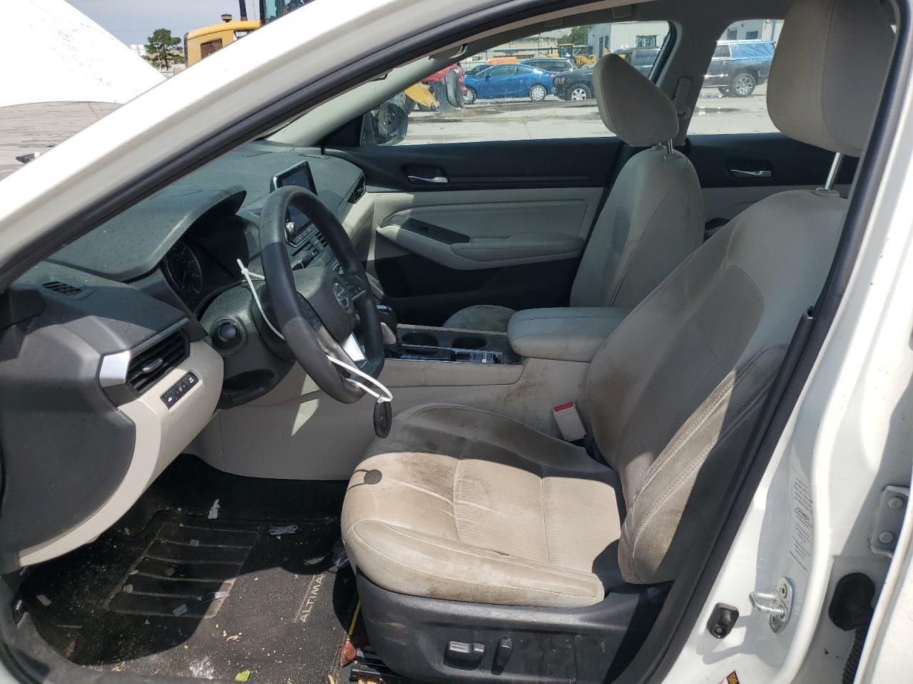 2020 Nissan Altima S - Image 7