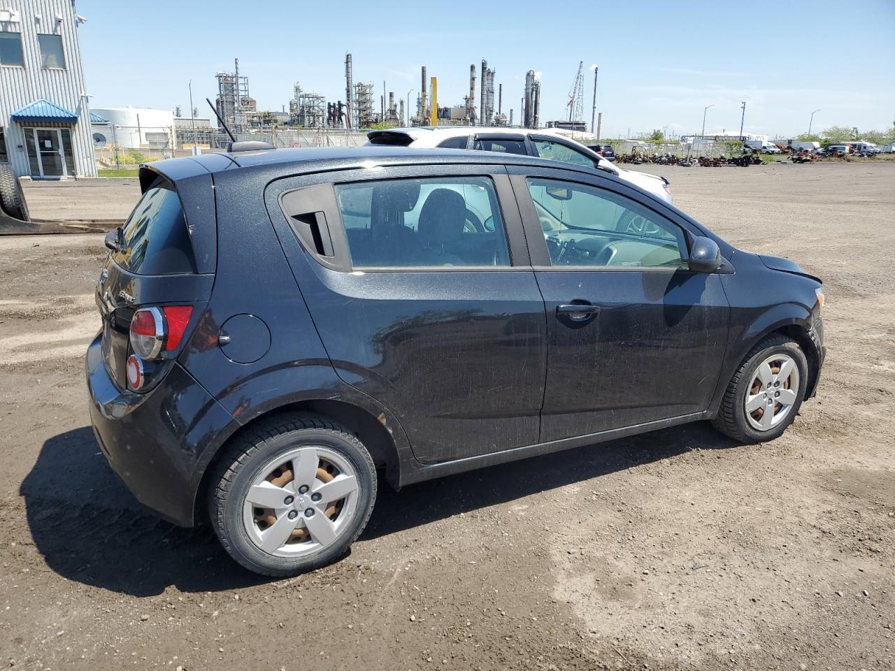 2015 Chevrolet Sonic Ls - Image 3