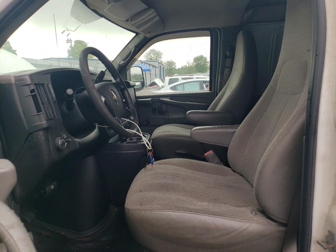 2011 Chevrolet Express G2500 - Фото 7