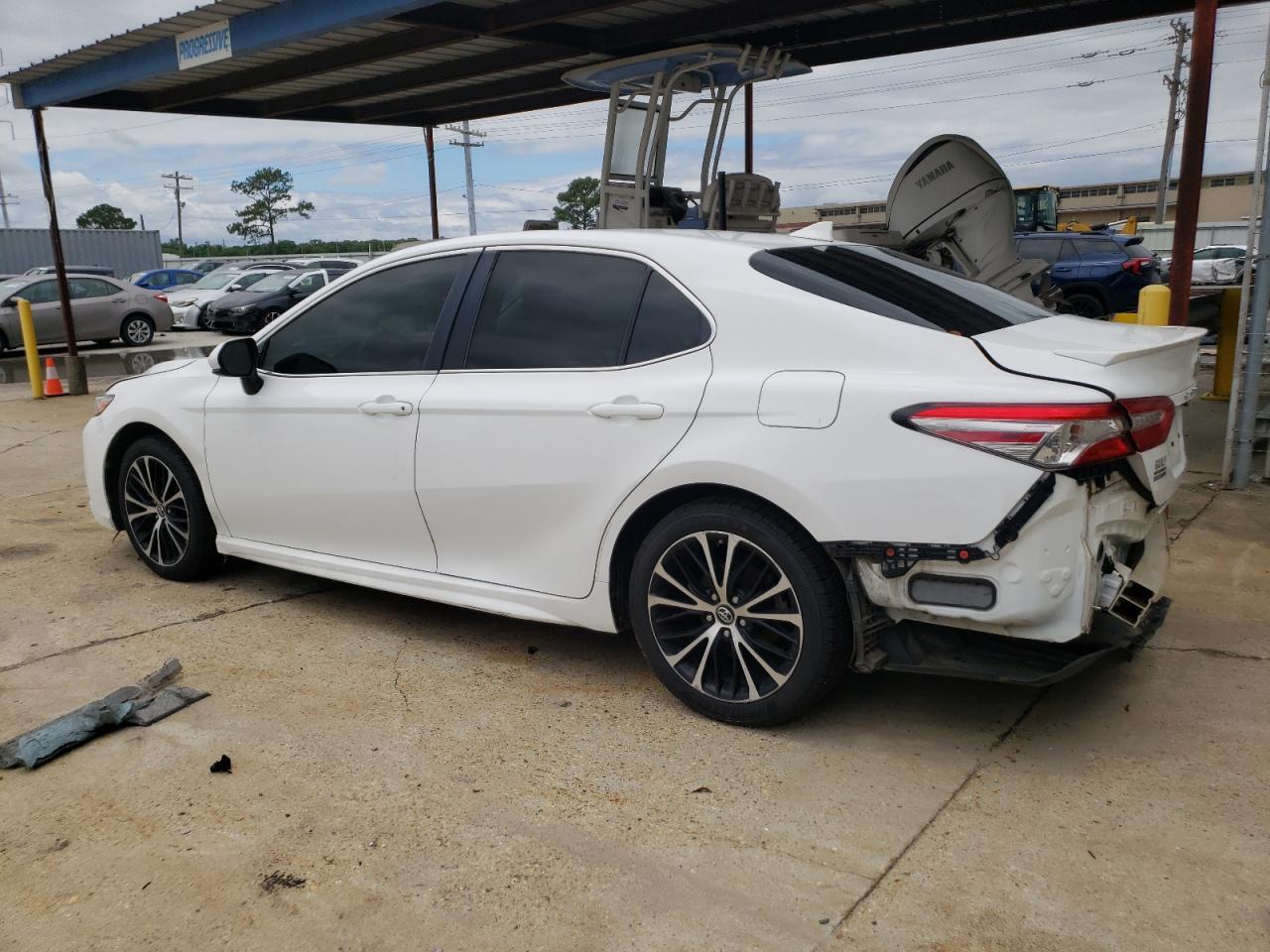 2019 Toyota Camry L - Image 2