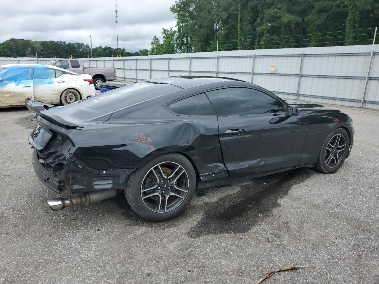 2017 Ford Mustang - Фото 3