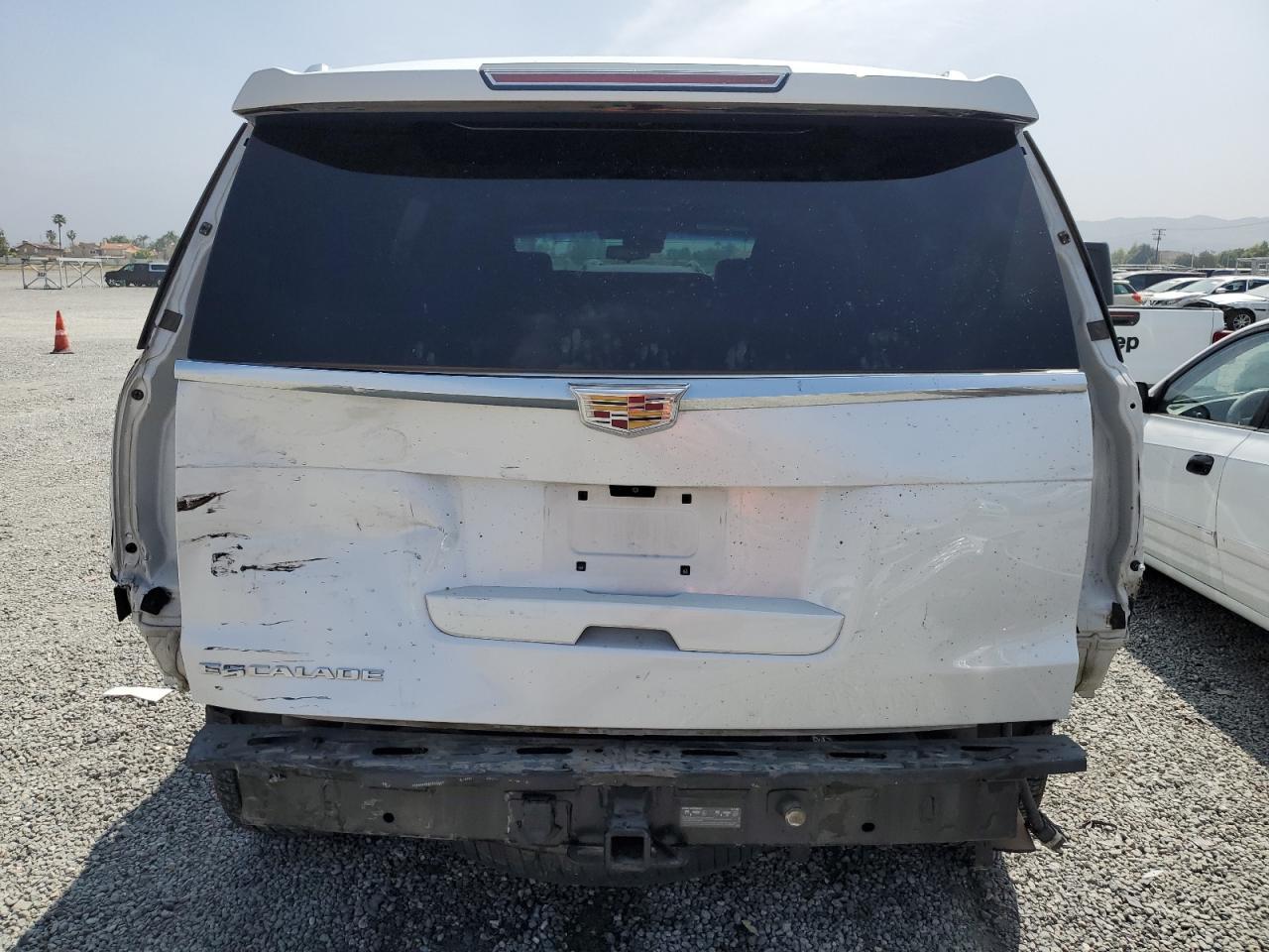 2018 Cadillac Escalade Platinum - Image 6