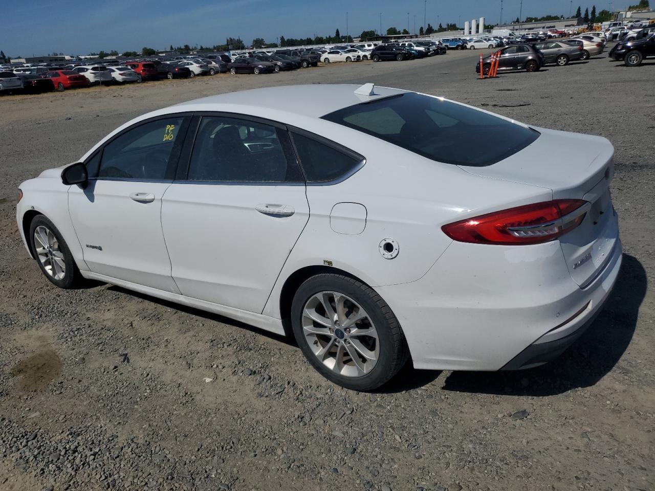 2019 Ford Fusion Se - Фото 2