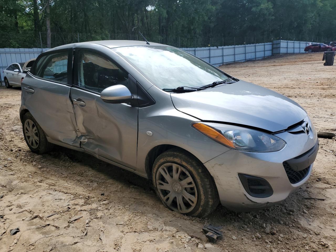 2011 Mazda Mazda2 - Image 4