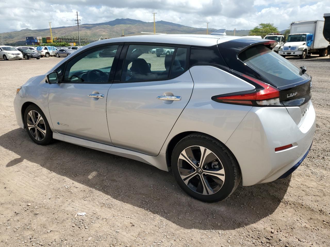 2019 Nissan Leaf S - Фото 2