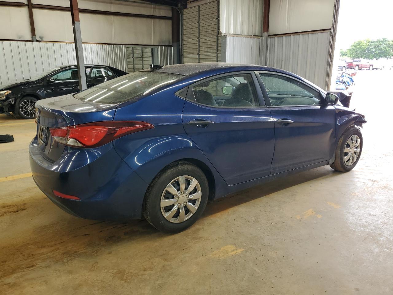 2016 Hyundai Elantra Se - Image 3