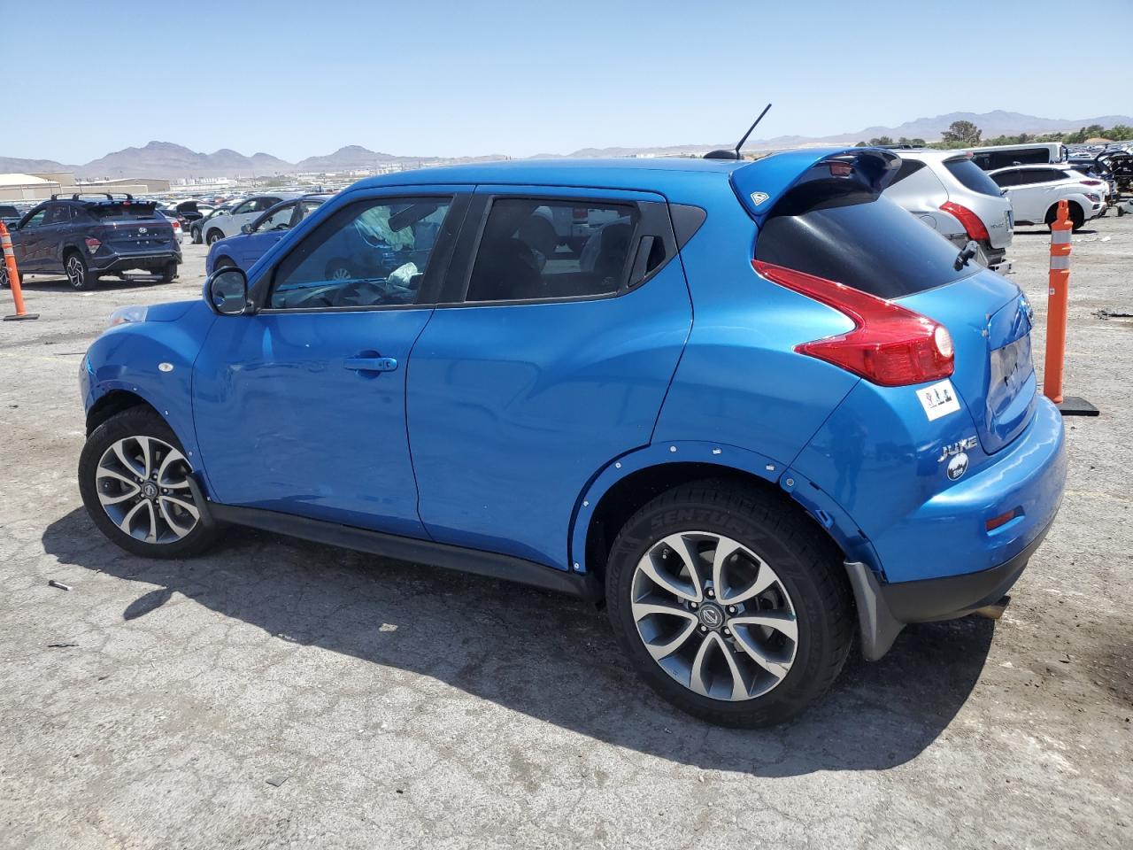 2012 Nissan Juke S - Фото 2