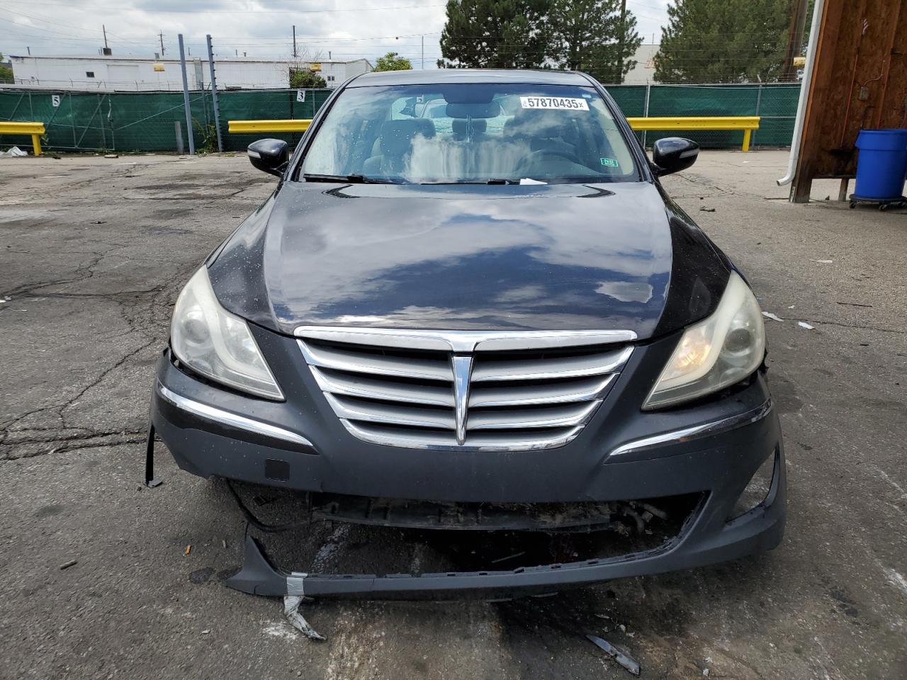 2013 Hyundai Genesis 3.8L - Фото 5