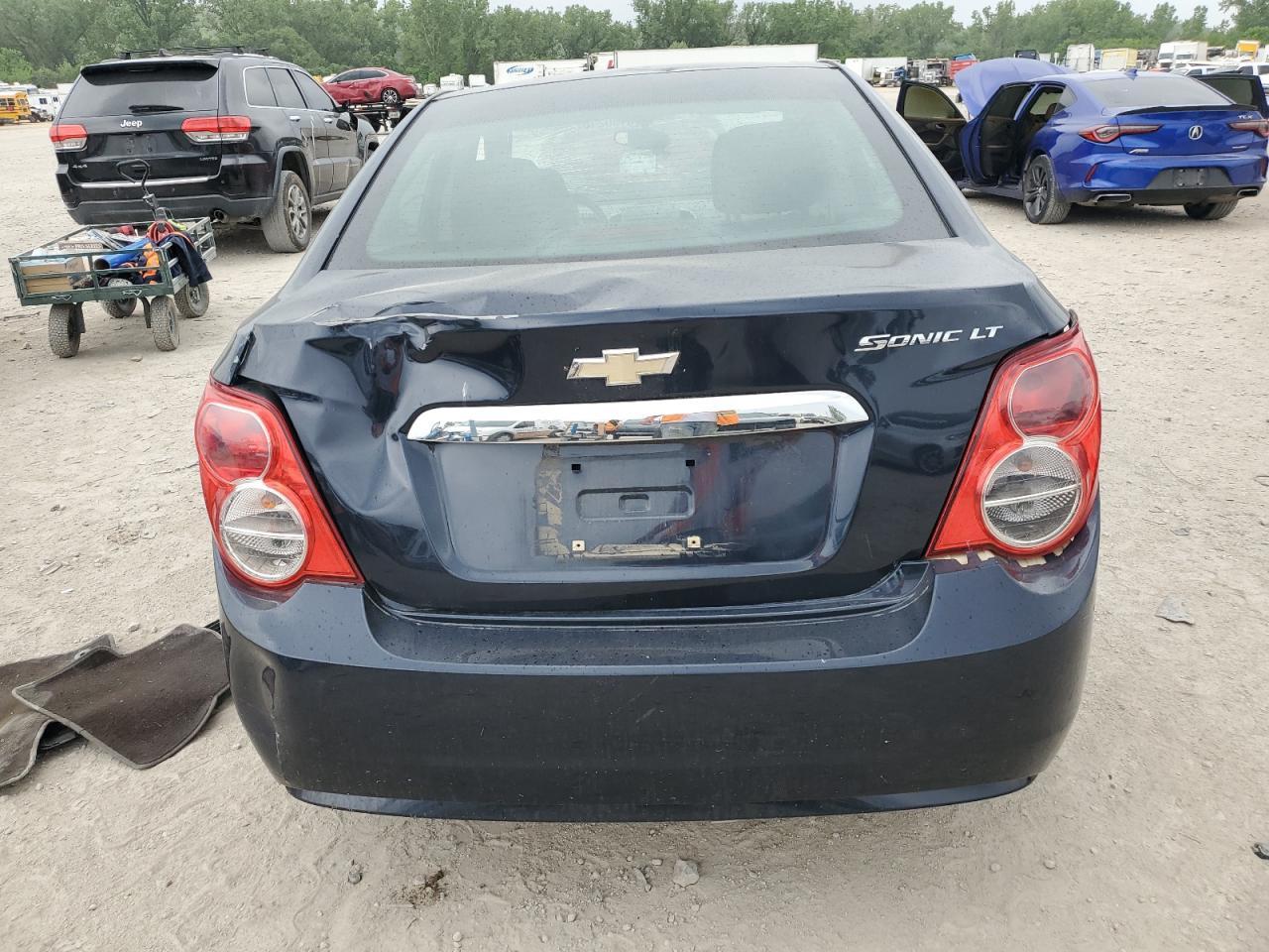 2015 Chevrolet Sonic Lt - Image 6