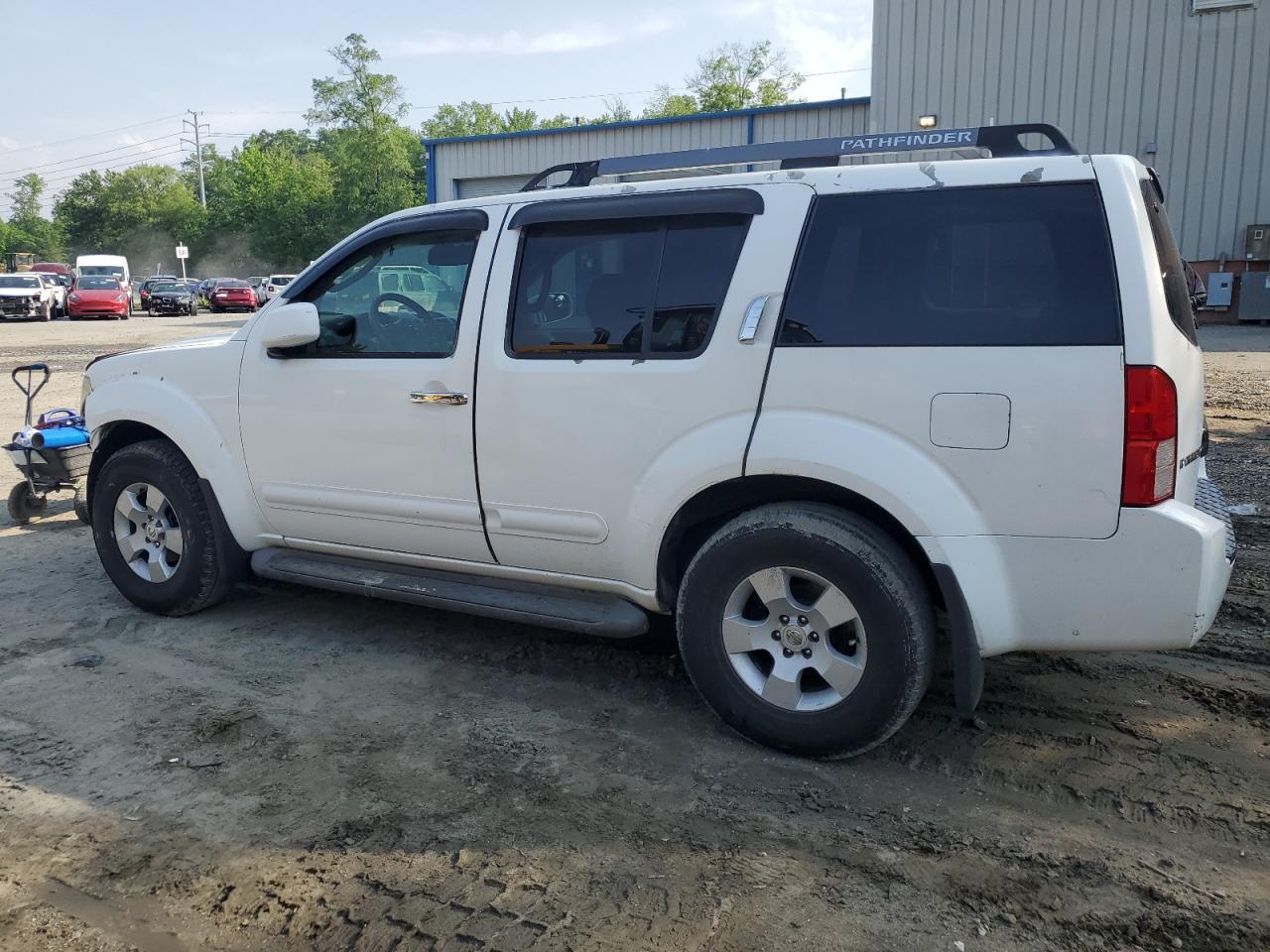 2005 Nissan Pathfinder Le - Фото 2