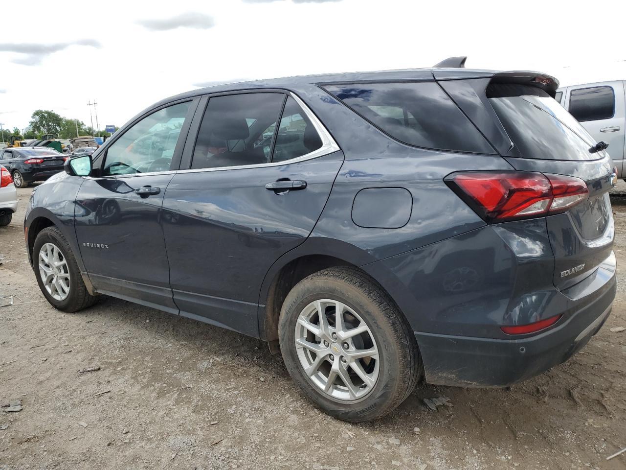 2022 Chevrolet Equinox Lt - Image 2