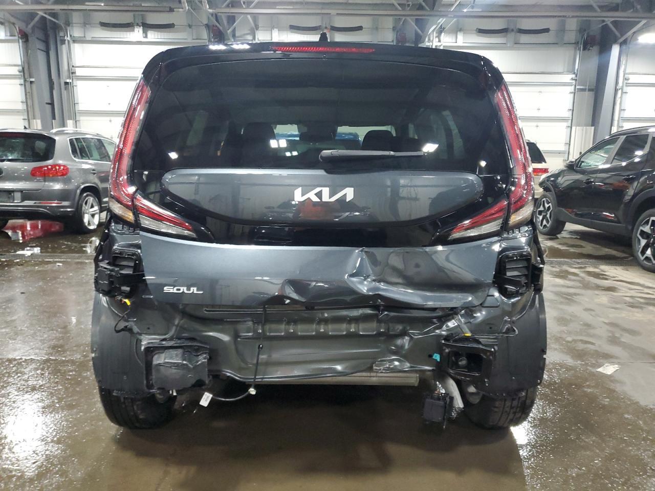 2025 Kia Soul Lx - Image 6