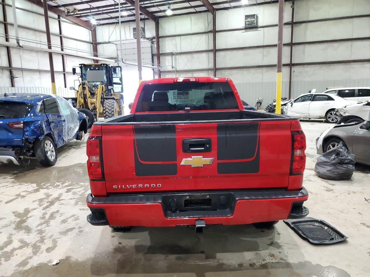 2017 Chevrolet Silverado K1500 Custom - Image 6