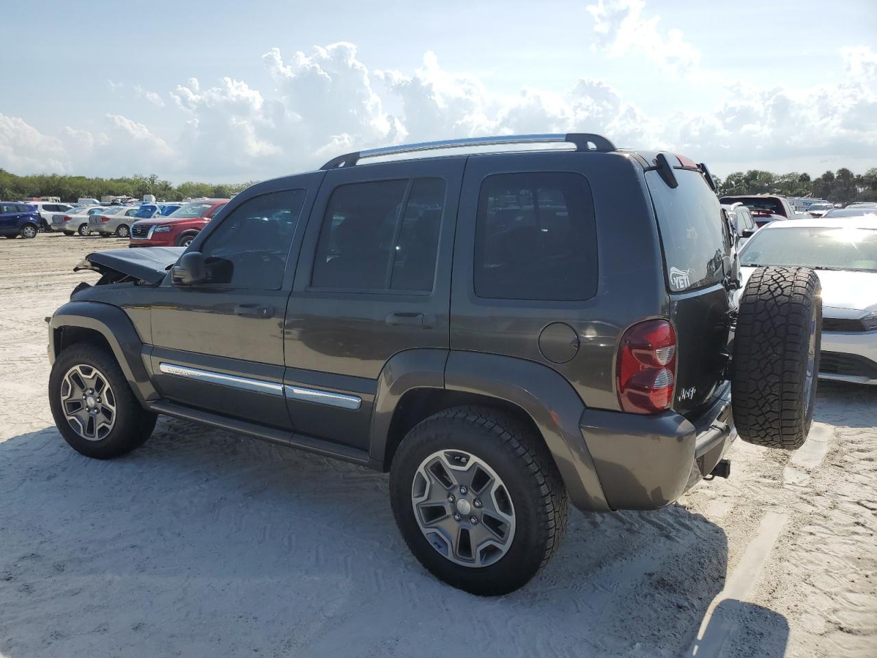 2005 Jeep Liberty Limited - Фото 2